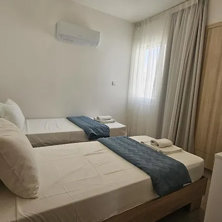 Διαμέρισμα Local