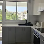 Local דירה *